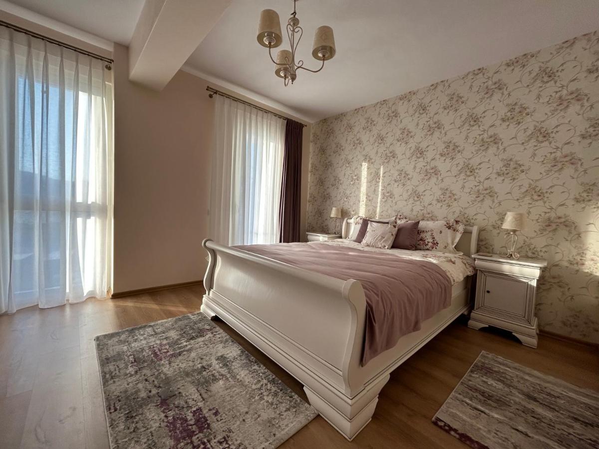 Apartament Rose Gura Humorului Exterior foto
